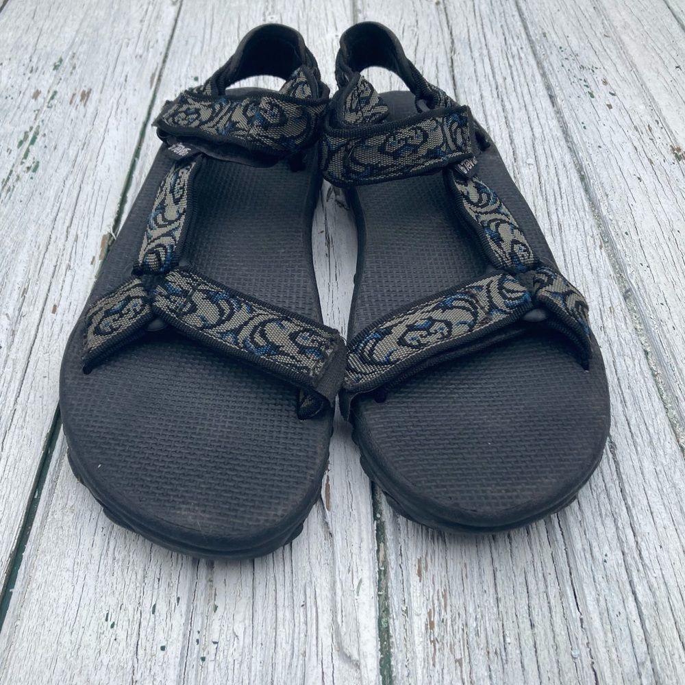 Mens TEVA sandal shoes size 10